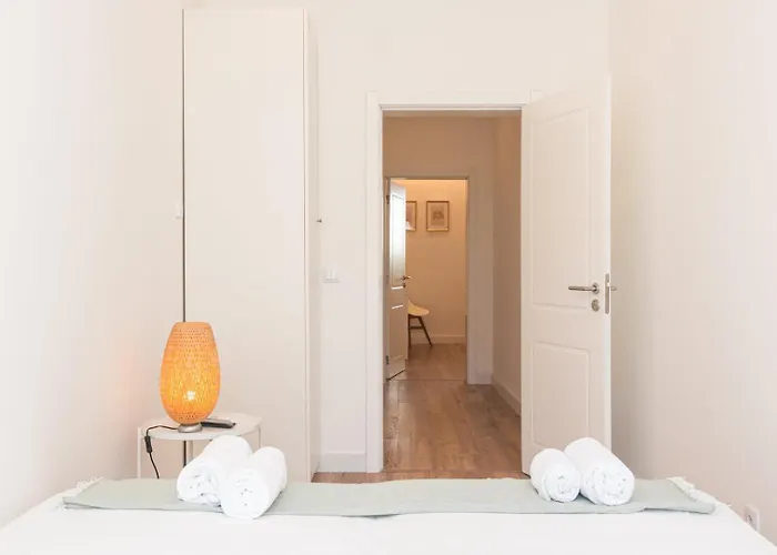 Guestready - Priorado - Yellow * Lisbon